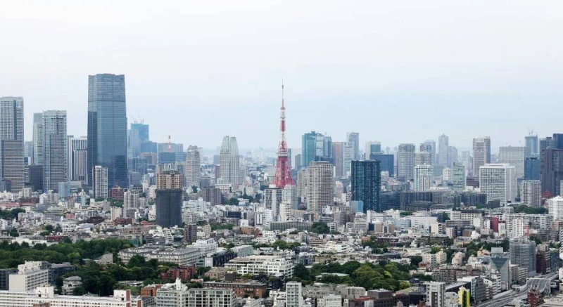 中国人購入者の需要減少により、東京中心部のマンションの中古価格が3年ぶりに下落した。